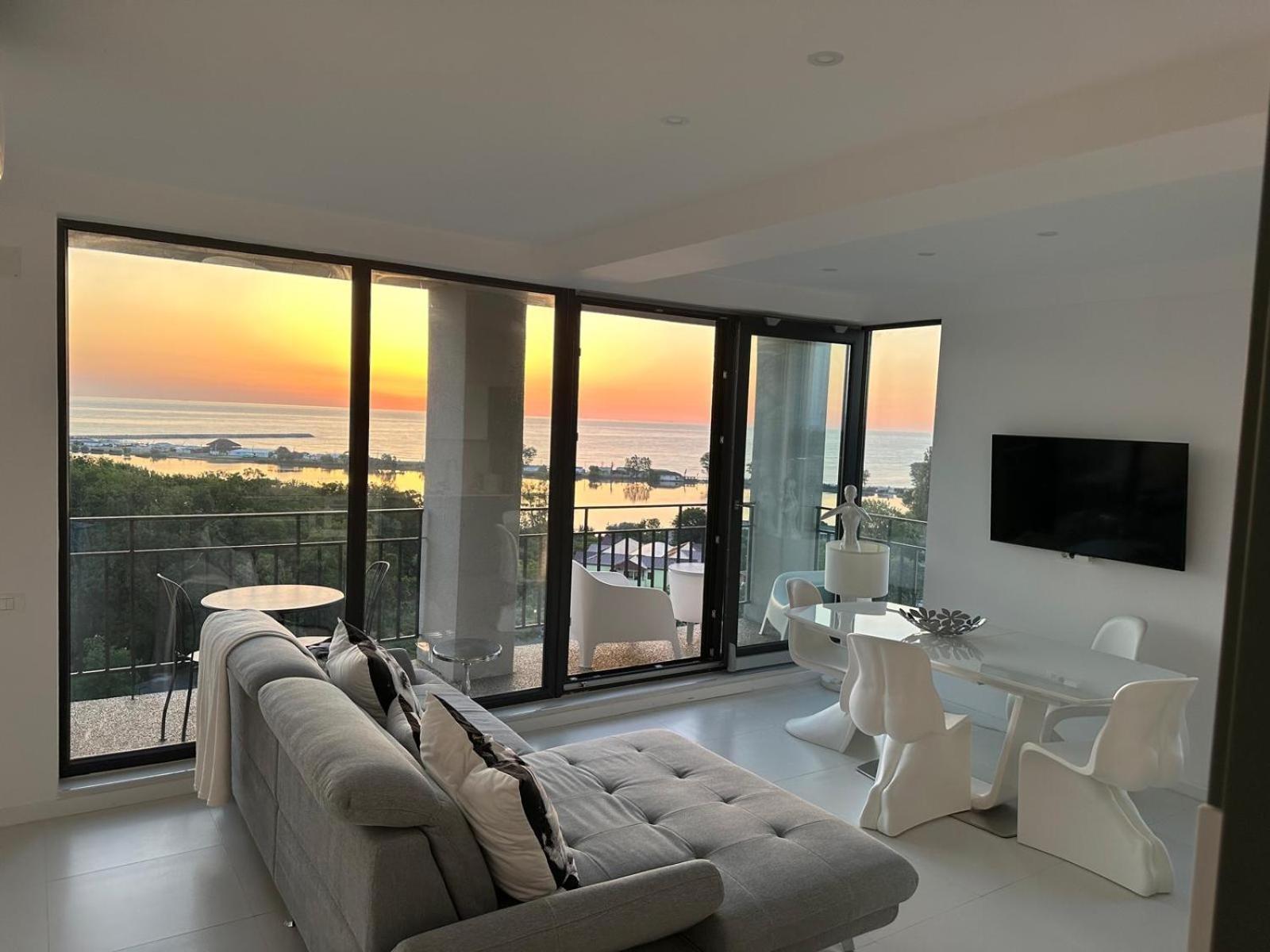 Donna Alba Seaview Penthouse, Casa Ta De Pe Plaja Apartment Neptun Exterior photo