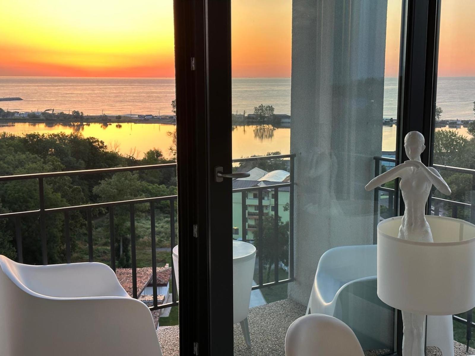 Donna Alba Seaview Penthouse, Casa Ta De Pe Plaja Apartment Neptun Exterior photo